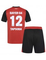 Otroške Nogometnih dresov Bayer Leverkusen Edmond Tapsoba #12 Domači 2024-25 Kratki rokavi (+ hlače)